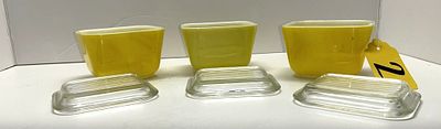 1 - 3 YELLOW PYREX DISHES. YELLOW, 3 VINTAGE GLASS LIDDED DISHES