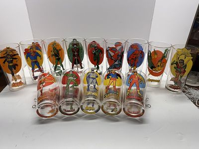1 - BOX OF DC COMICS THEMED GLASSWARE. BOX OF 13 DC COMICS THEMED GLASSES