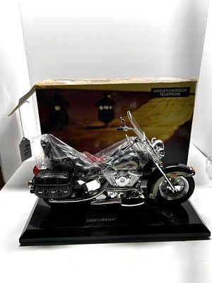1 - HARLEY DAVIDSON TELEPHONE COLLECTIBLE. HARLEY DAVIDSON MOTORCYCLE-SHAPED TELEPHONE