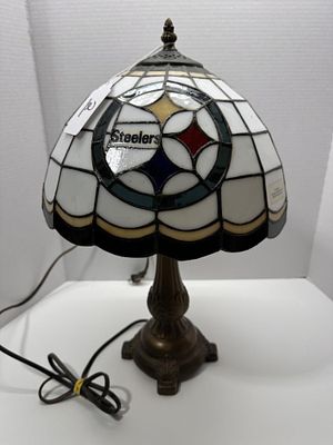 1 - PITTSBURGH STEELERS LAMP. WORKS