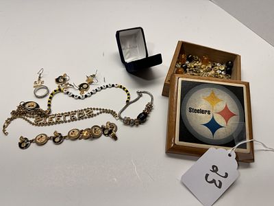 1 - PITTSBURGH STEELERS COSTUME JEWELRY. MULTIPLE PIECES OF JEWLREY