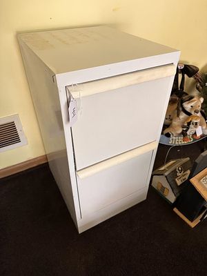 1 - FILE CABINET. WHITE-2 DRAWERS