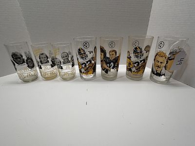 1 - PITTSBURGH STEELERS CUPS. MCDONALD'S COLLECTABLES