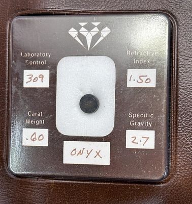 1 - ONYX GEM. 309 LABORATORY CONTROL, .60 CARAT WEIGHT, 1.50 REFRACTIVE INDEX, 2.7 SPECIFIC GRAVITY