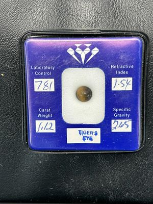 1 - TIGER EYE GEM. 781 LABORATORY CONTROL, 1.12 CARAT WEIGHT, 1.54 REFRACTIVE INDEX, 2.65 SPECIFIC