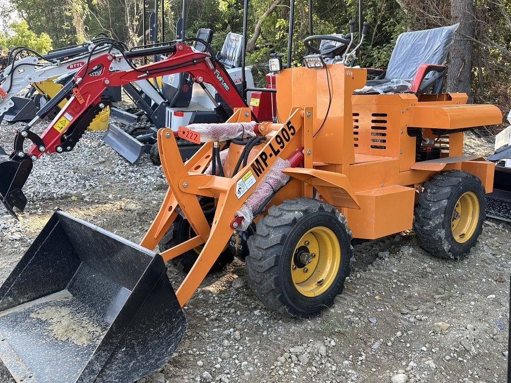 Lot 222: 2025 MACHPRO MP L905 MINI WHEEL LOADER
