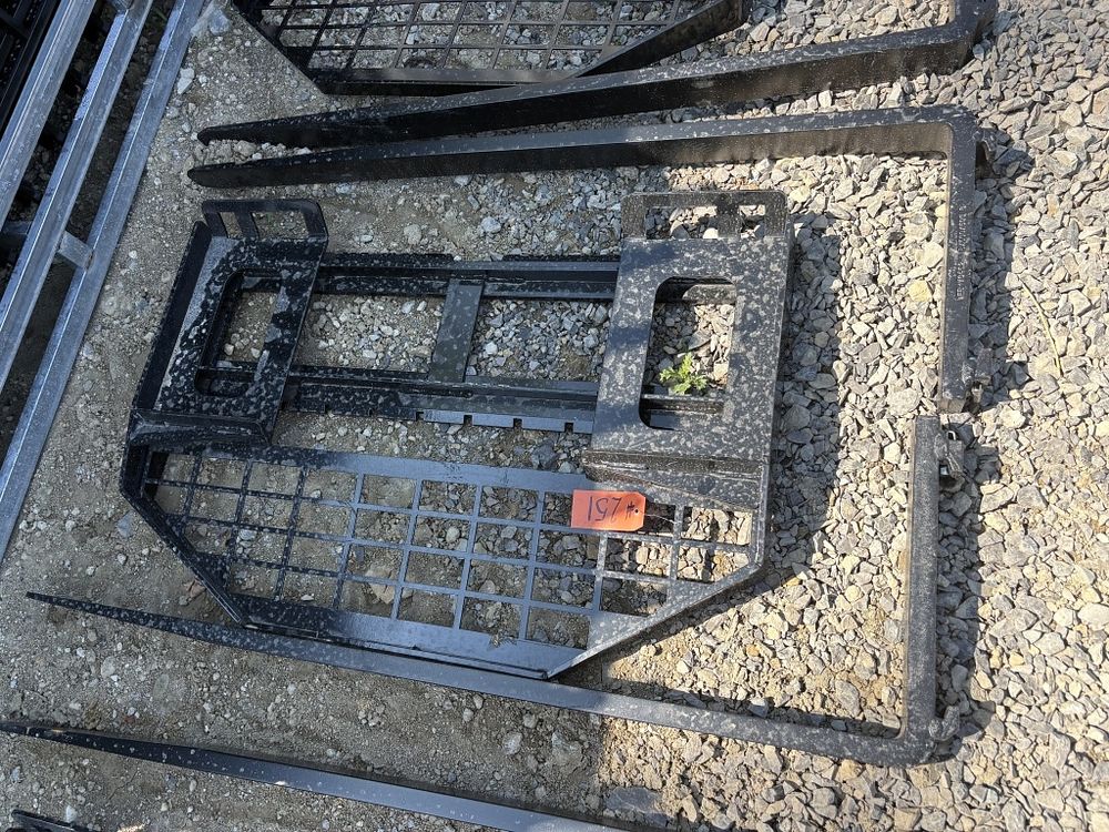 Lot 251: 2025 FUTURE SKID STEER PALLET FORK ATTACHMENT