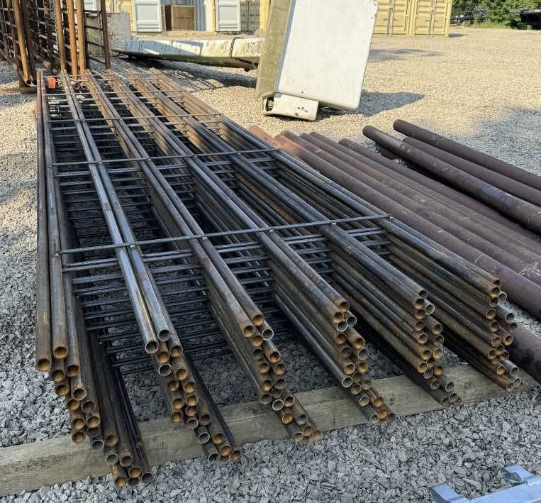 Lot 295: 20 FT CONTINUOUS PANEL SINGLE