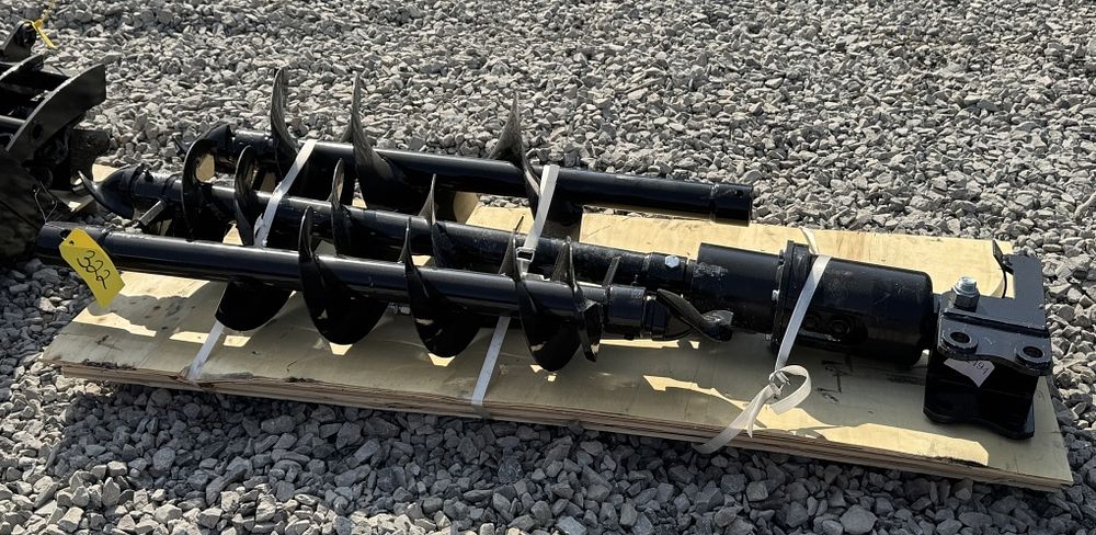 Lot 322: NEW QUICK ATTACH AUGER KIT