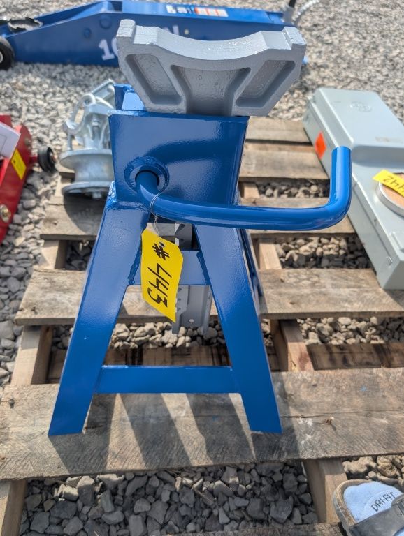 Lot 443: OTC JACK STAND 10 TON 1774B