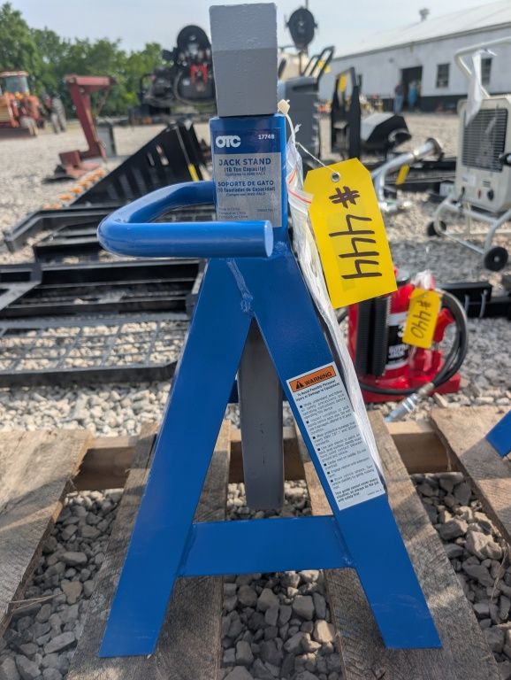 Lot 444: OTC JACK STAND 10 TON 1774B