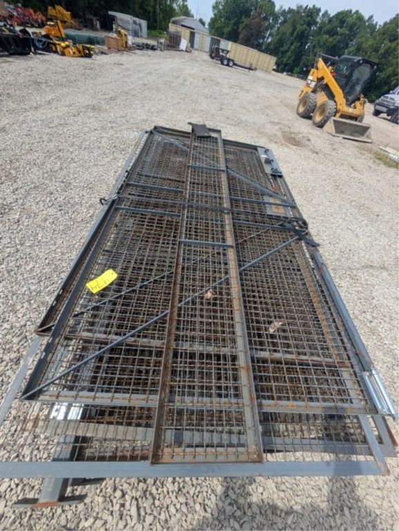 Lot 474: WIRE CAGE