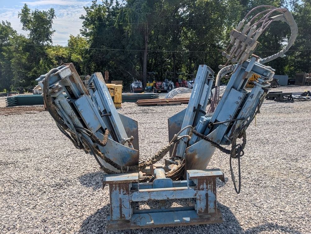 Lot 488: TREE SPADE  42 INCH