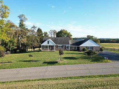 Beautiful Ranch Brick Home 4 bed 2.5 Bath Home W/ 2 Car Attach Garage & 40'x40' Concreted Shop. 