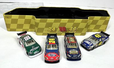 DAYTONA 500 50TH TIN. 2008 DAYTONA 500 50TH ANNIVERSARY CHEVROLET COLLECTIBLE BOWTIE TIN 