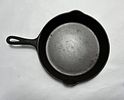 VINTAGE GRISWOLD #8 CAST IRON SKILLET. NO. 8 GRISWOLD ERIE, PA 704RImage - 1