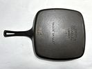 VINTAGE WAGNER WARE SYDNEY SQUARE SKILLET. VINTAGE CAST IRON WAGNER WARE SYDNEY -0- SQUARE Image - 2