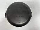 VINTAGE DUTCH OVEN. UNMARKED 2 QUART DUTCH OVENImage - 2