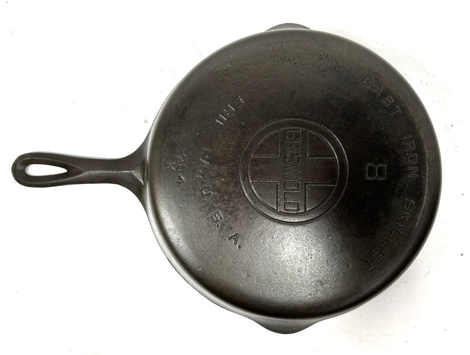 VINTAGE GRISWOLD #8 CAST IRON SKILLET
