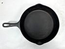VINTAGE WAGNER WARE SKILLET. WAGNER WARE #8 SKILLETImage - 1