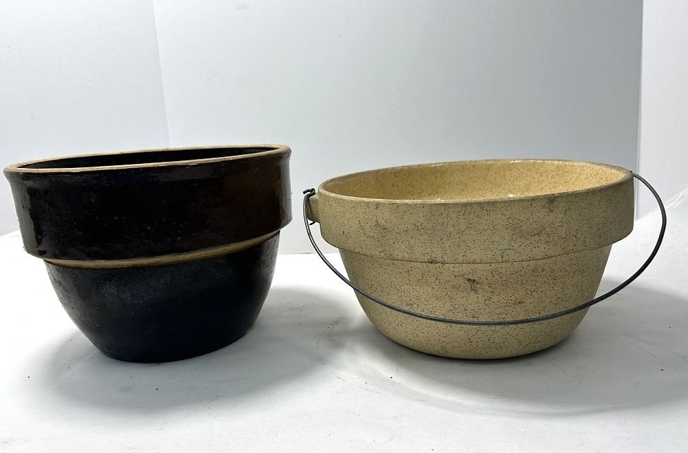 Lot 202: STARFIRE CLAY BOWL
