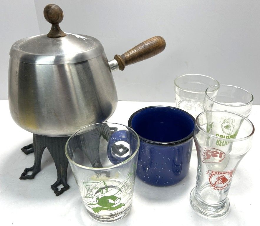 Lot 282: POT WITH CAST IRON STAND AND COLLECTOR CUPS