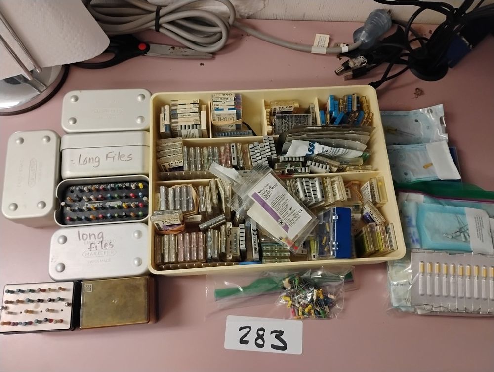 Lot 283: SURGICAL HANDPIECES AND MISC