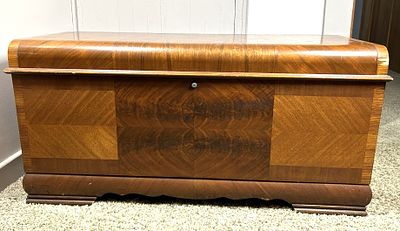 LANE CEDAR CHEST