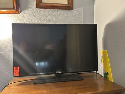 SAMSUNG TV. 29 IN