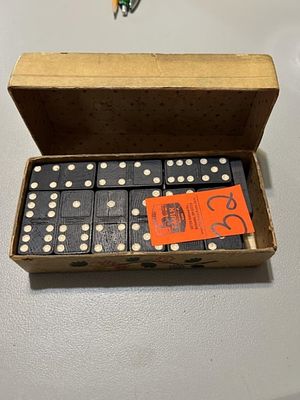ANTIQUE DOMINOES