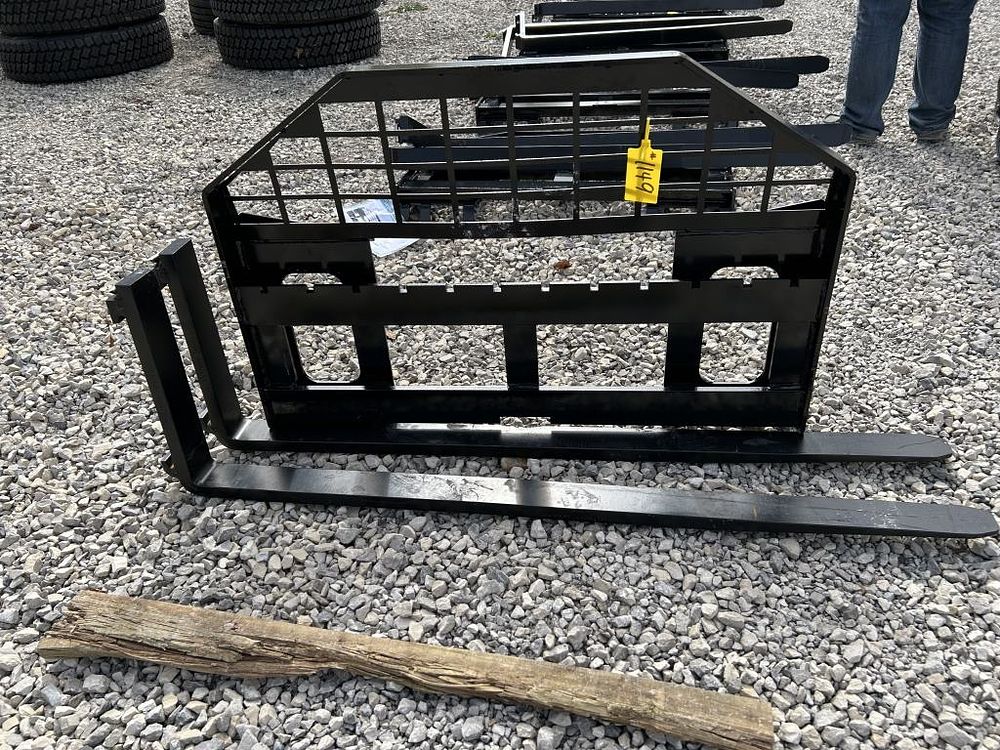 Lot 211: 2025 FUTURE SKID STEER SHIFT FORK