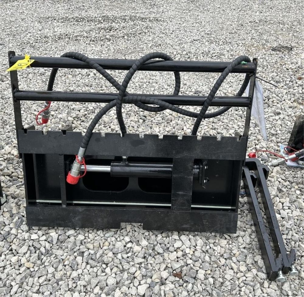 Lot 357: 2025 FUTURE SKID STEER SHIFT FORK