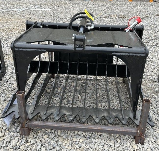 Lot 365: 2025 FUTURE SKID STEER HOLLOW WOOD GRABBER