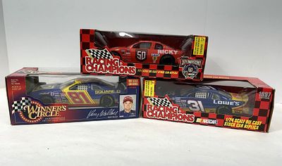 RICKY CRAVEN #50 RACING CHAMPIONS. NOS 1/24 RACING CHAMPIONS 1997 EDITION #31 LOWE'S DIE CAST 