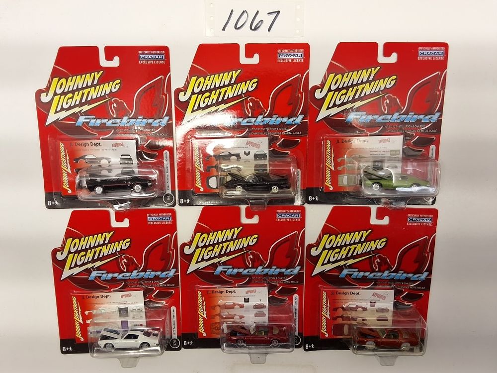 Lot 1067: JOHNNY LIGHTNING - FIREBIRD