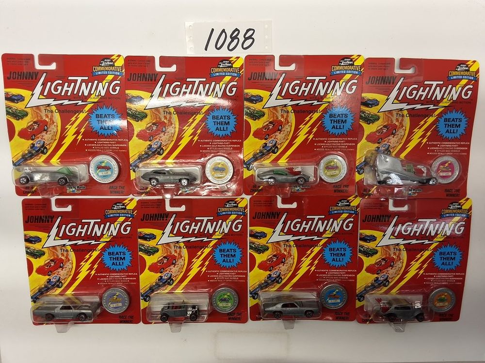 Lot 1088: JOHNNY LIGHTNING - THE CHALLENGERS