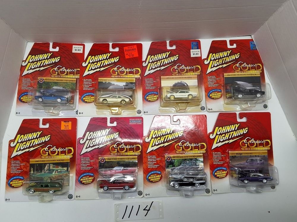 Lot 1114: JOHNNY LIGHTNING- CLASSIC GOLD COLLECTION