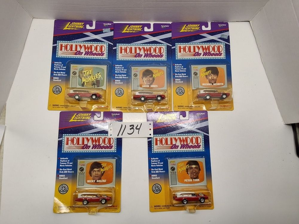 Lot 1134: JOHNNY LIGHTNING- HOLLYWOOD ON WHEELS