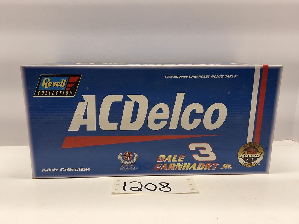 Lot 1208: NASCAR - REVELL COLLECTION