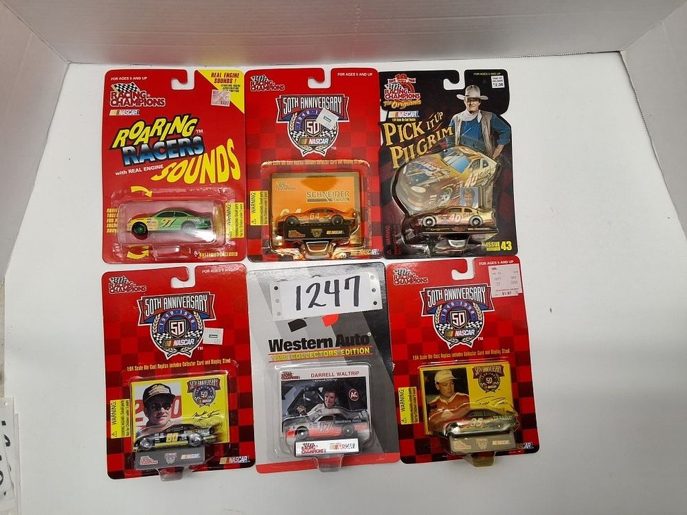 Lot 1247: NASCAR - ASSORTED