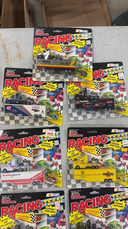 Lot 1253: NASCAR - RACING CHAMPIONS