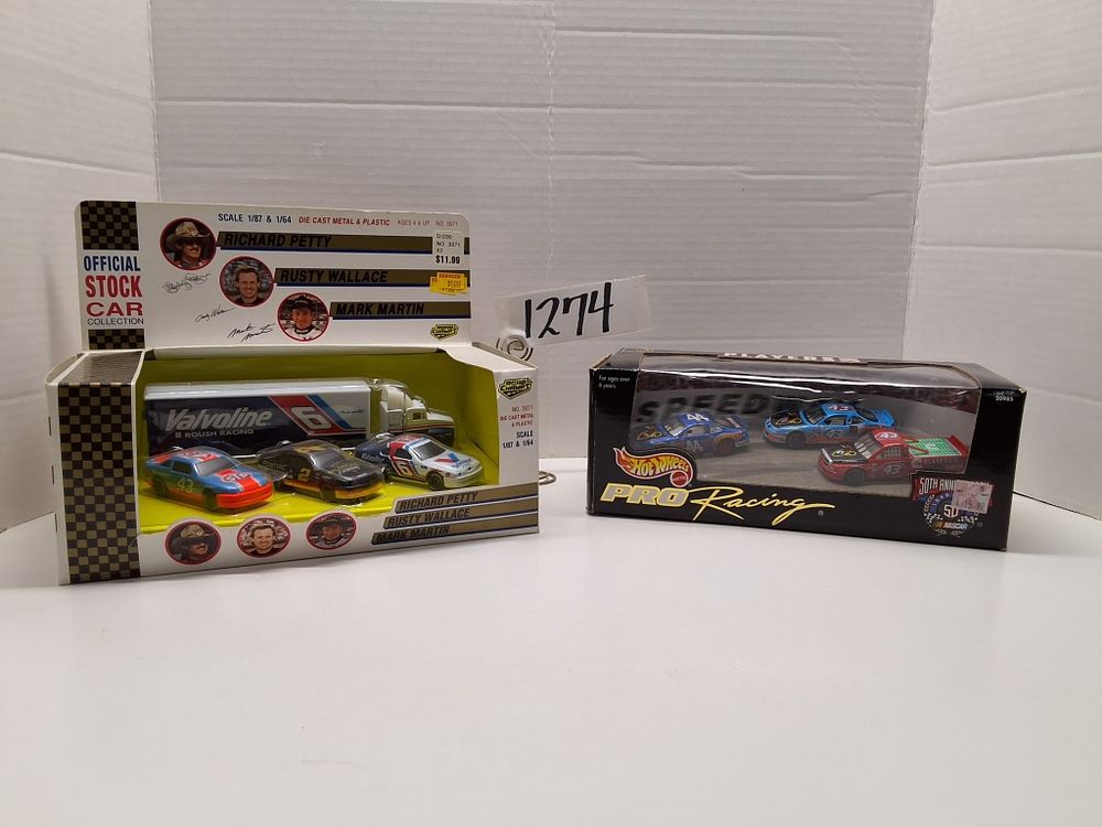 Lot 1274: NASCAR - PLAYERS