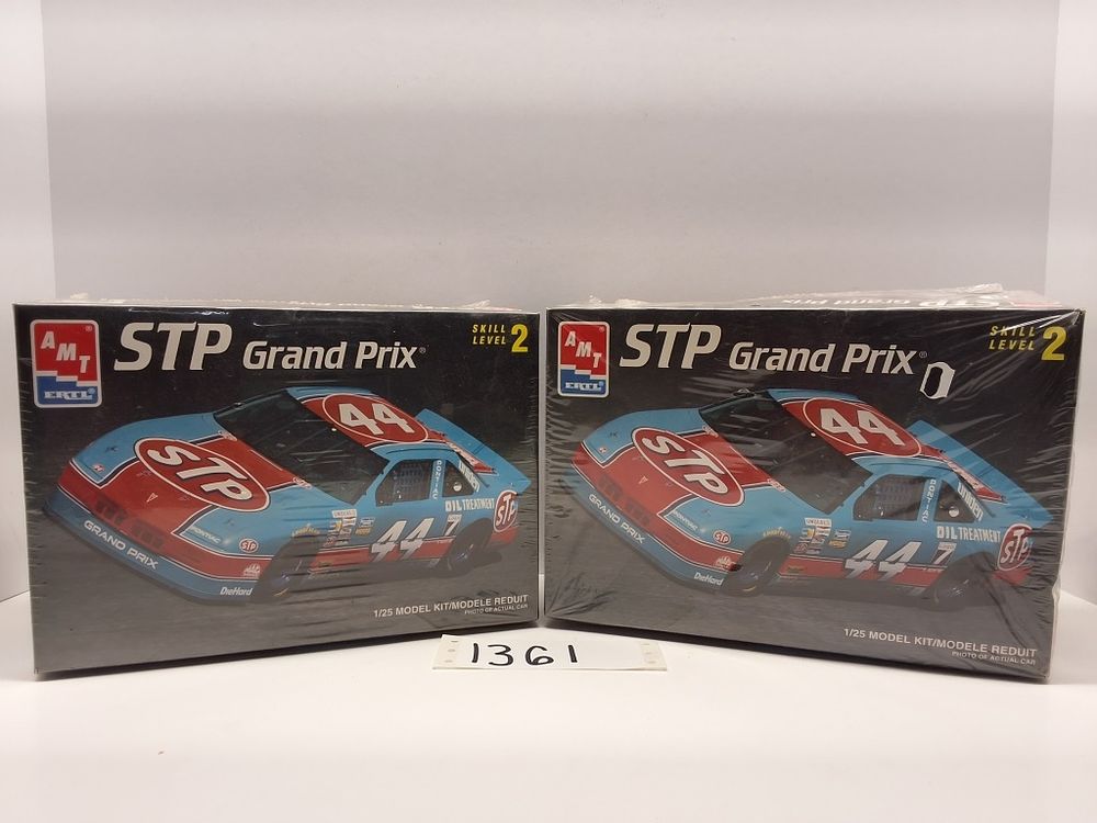 Lot 1361: SPORTS - BASKETBALL -