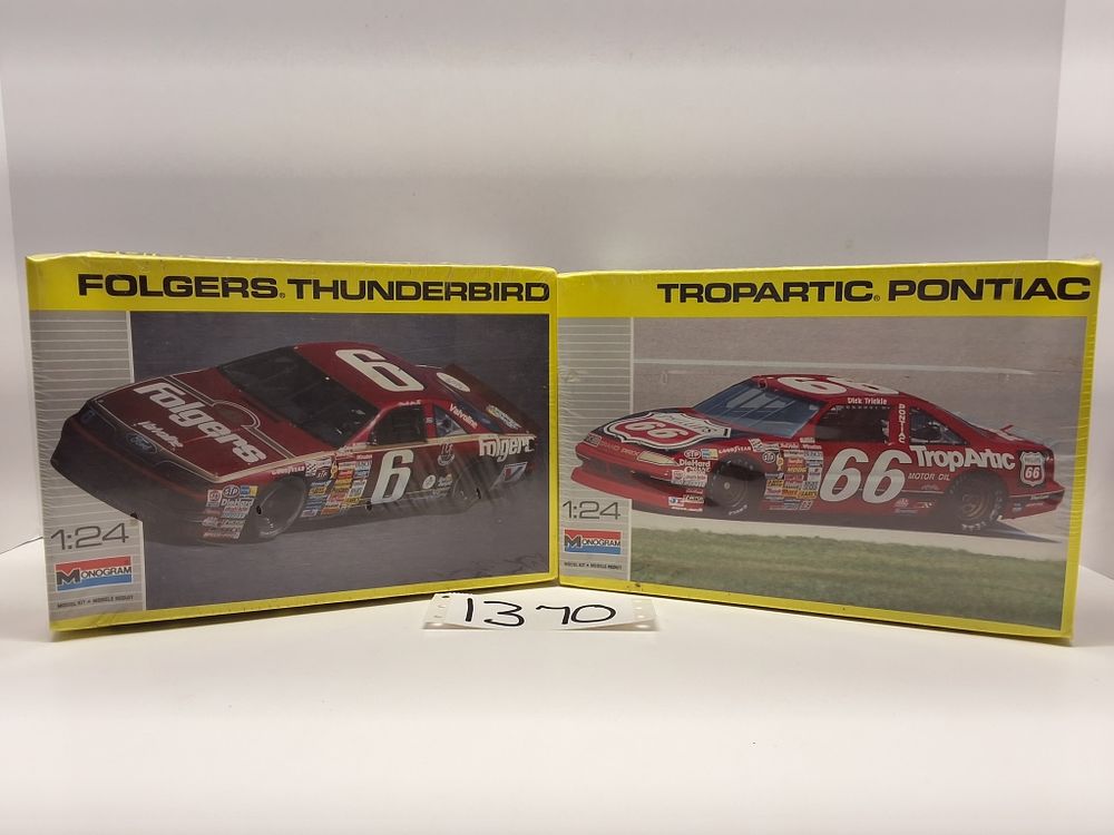 Lot 1370: SPORTS - BASKETBALL -