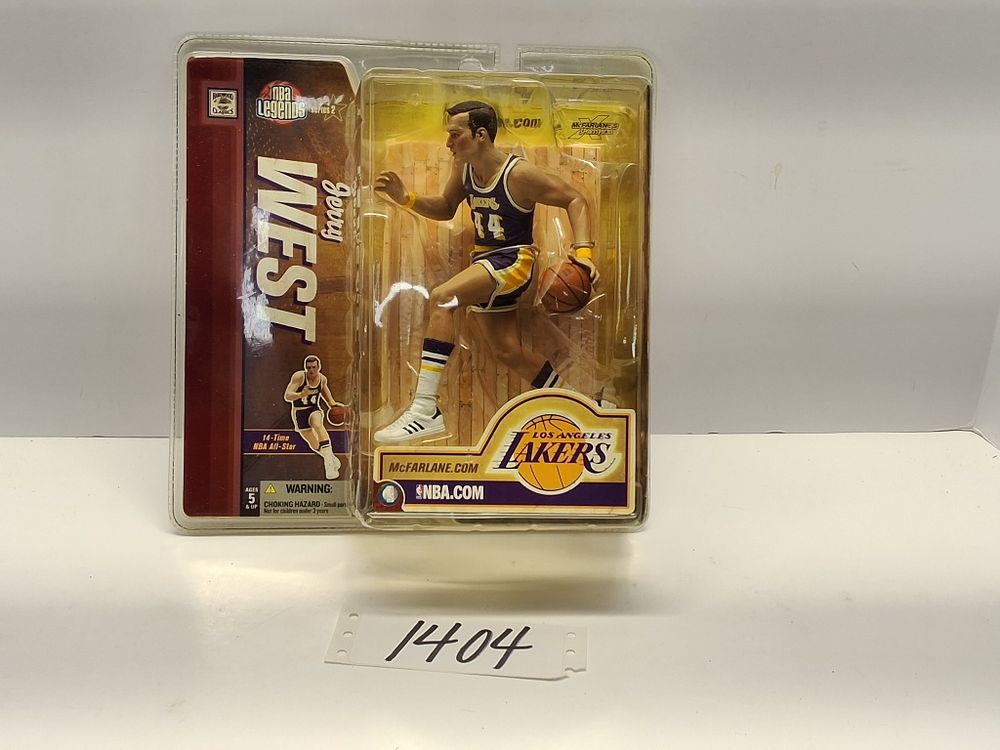 Lot 1404: SPORTS - BASKETBALL - LAKERS