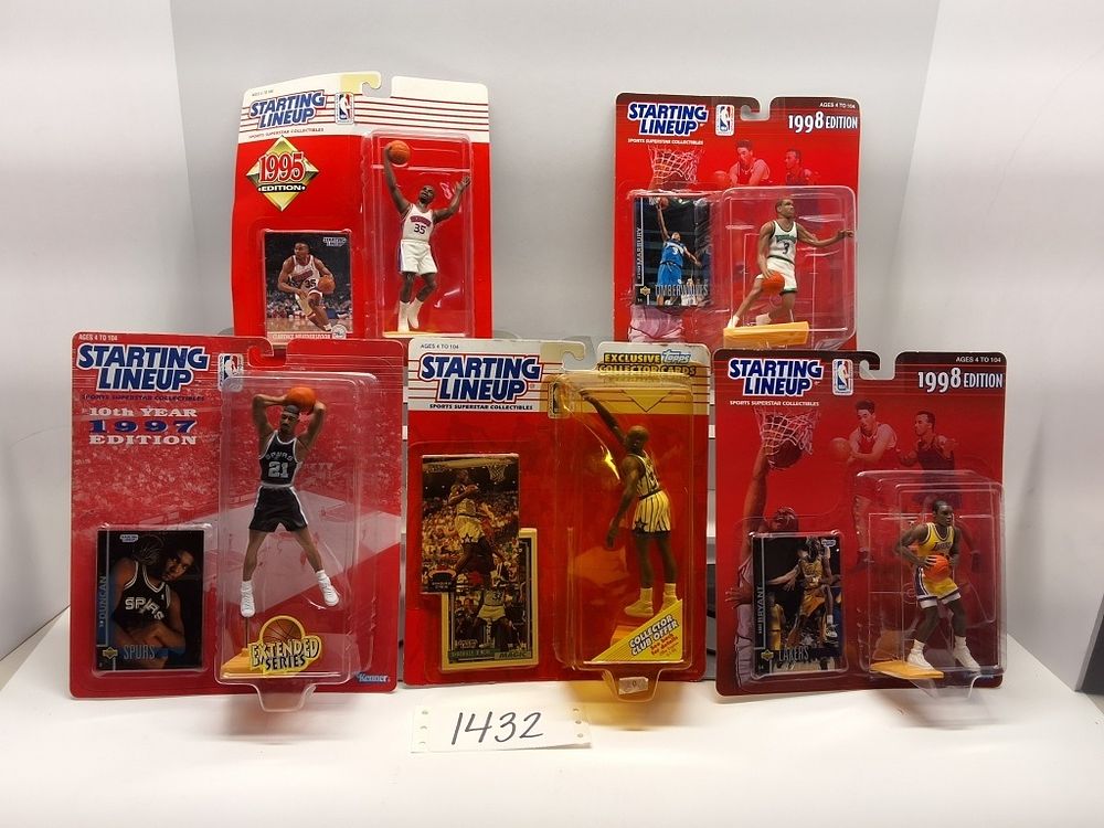 Lot 1432: SPORTS - BASKETBALL - SIXERS, SPURS, TIMERVOLVES,