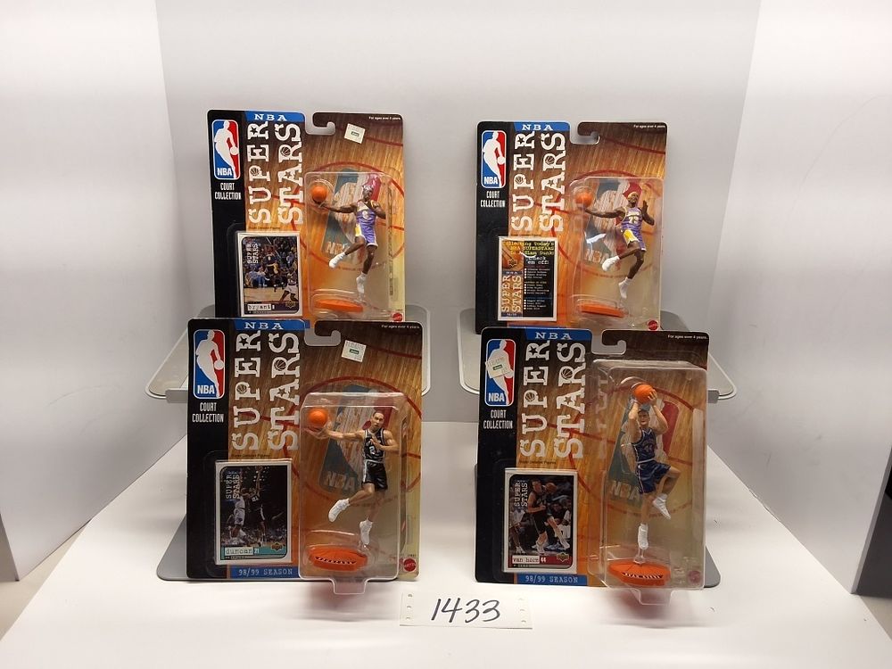 Lot 1433: SPORTS - BASKETBALL - LAKERS, SPURS, NEW JERSEY