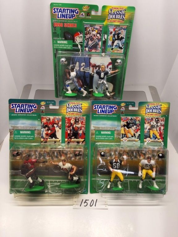 Lot 1501: SPORTS - FOOTBALL - STARTING LINEUP BY KENNER