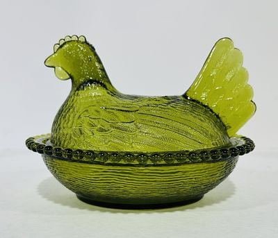 OLIVE INDIANA GLASS HEN ON NEST. NO CHIPS OR CRACKS
