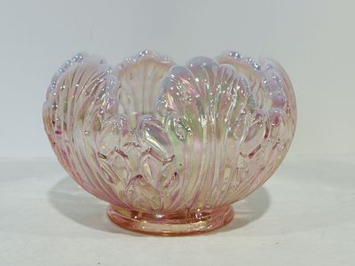 FENTON EMPRESS LOTUS PINK IRIDESCENT ROSE BOWL. NO CHIPS OR CRACKS